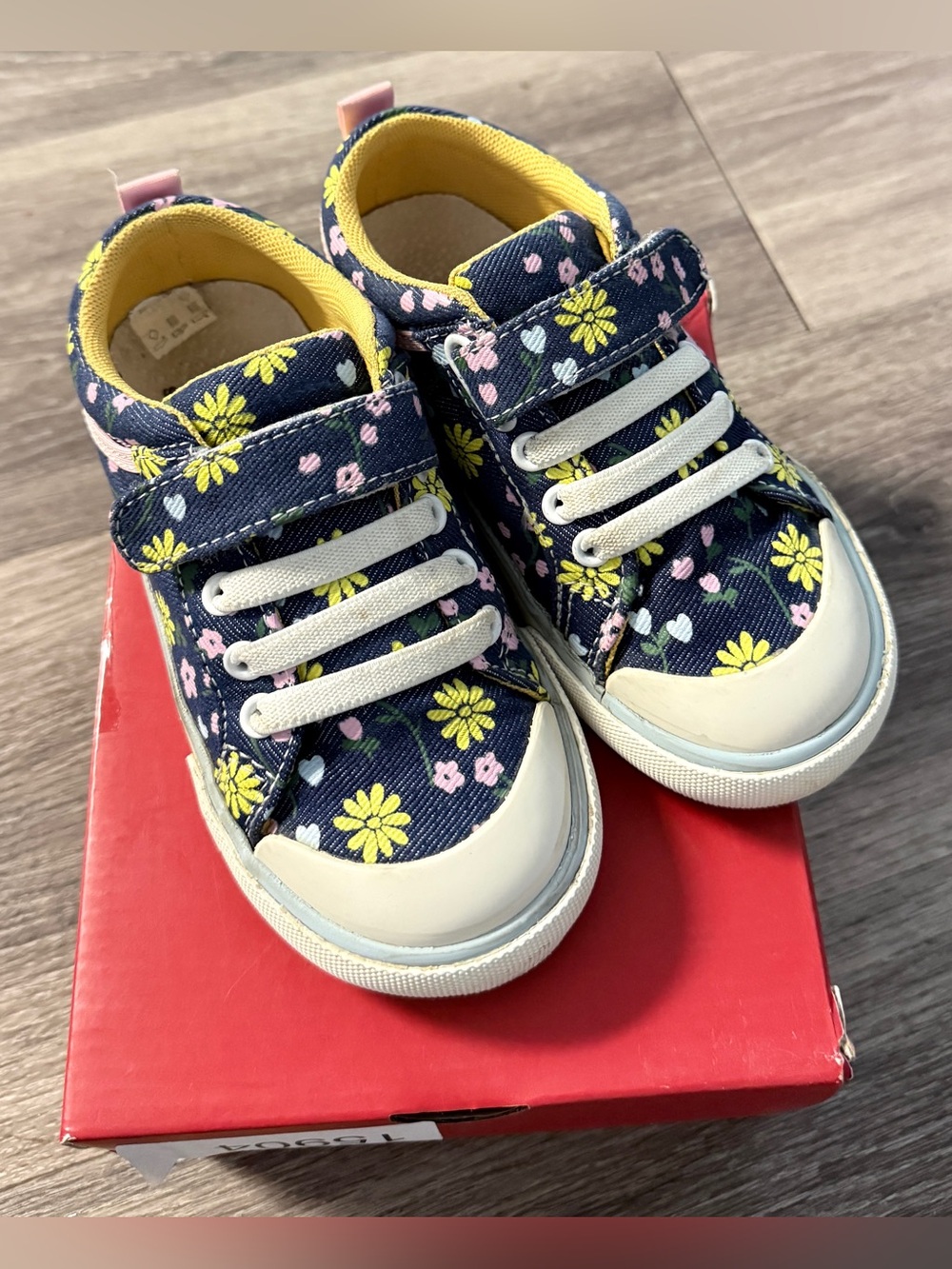 See Kai Run Kristin Blue Denim/Floral